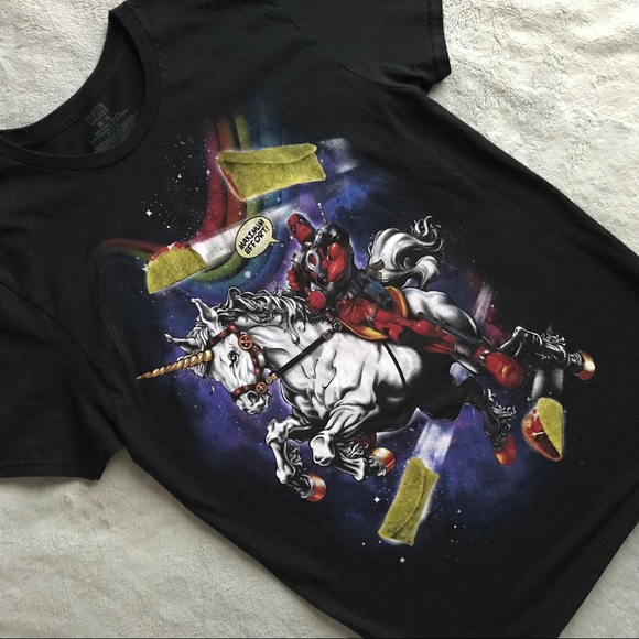 DEADPOOL RIDING A UNICORN WOMANS TANK TOP// VEST NEW OFFICIAL MARVEL COMICS